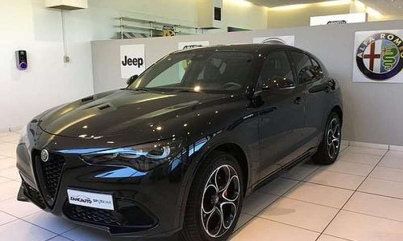 Alfa Romeo Stelvio 2...