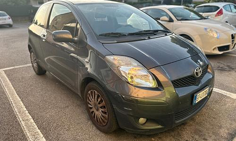 Toyota Yaris 1.4 D-4...