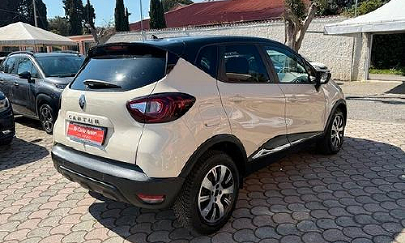 Renault Captur 1.5 D...