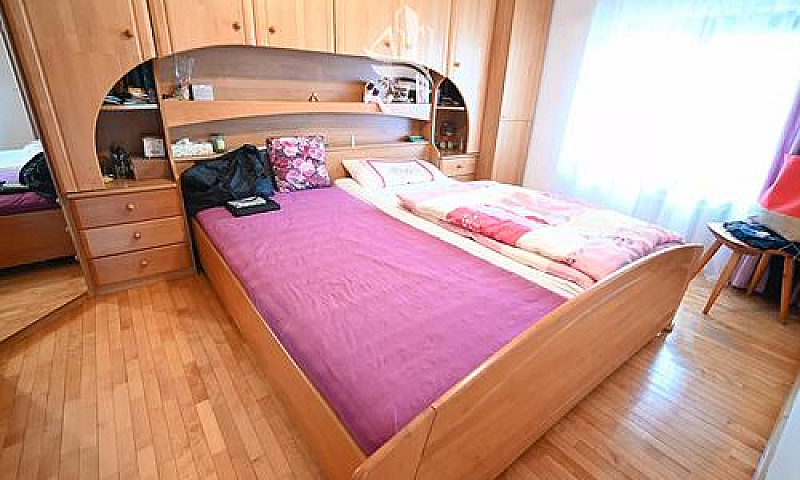 Laives: Casa Bifamil...