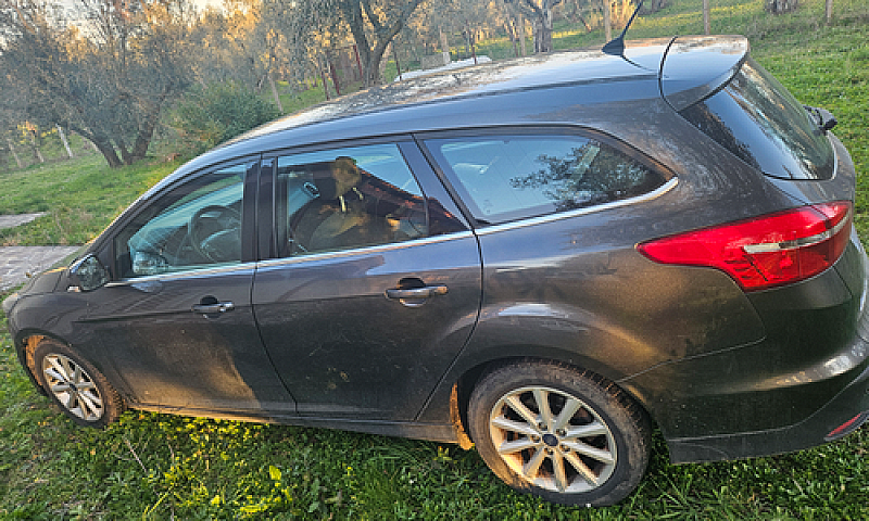 Ford Focus Sw 1.5 Td...