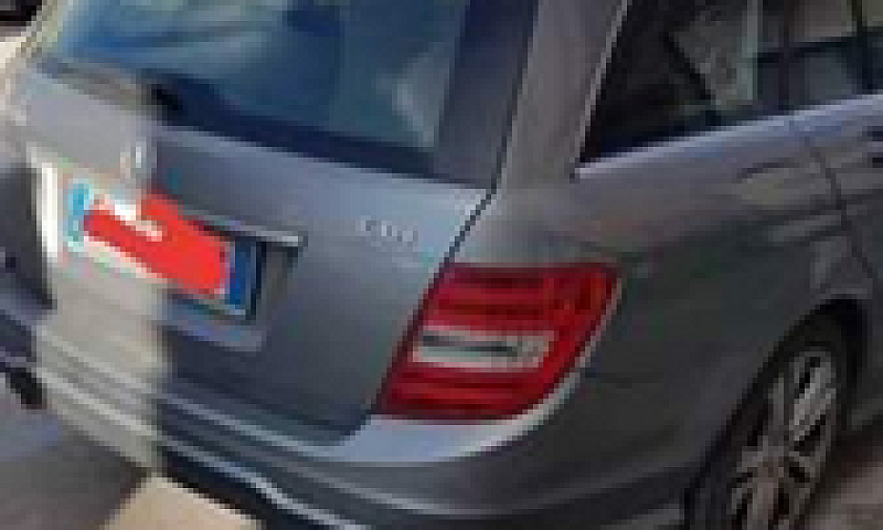 Vendo Mercedes Class...