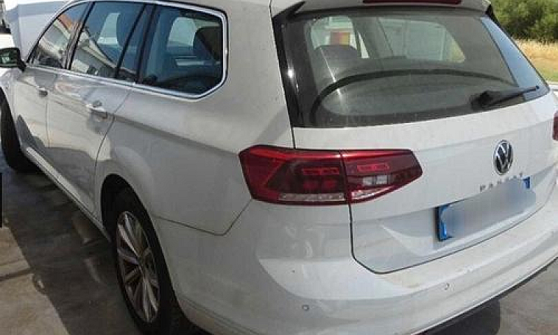 Volkswagen Passat Va...