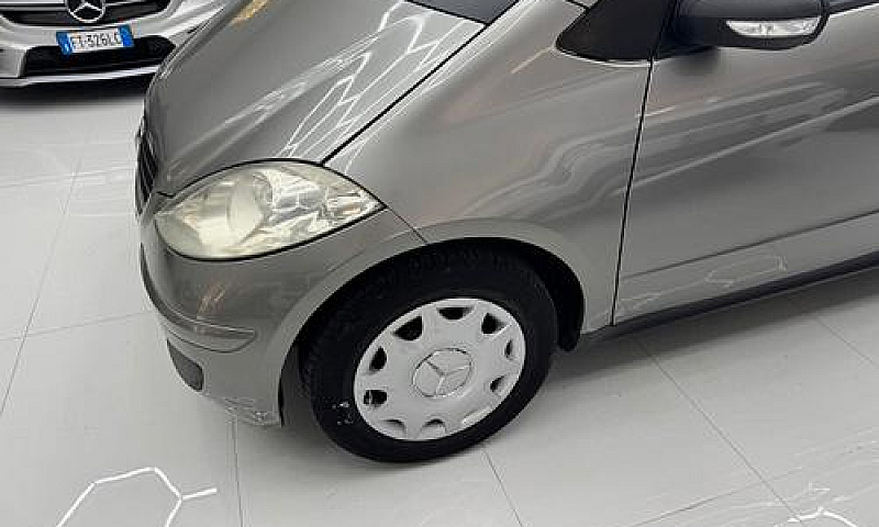 Mercedes-Benz A 180 ...