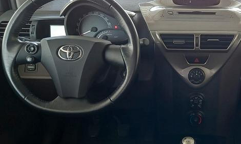 Toyota Iq...