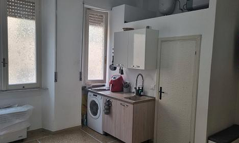Privato Vende Piccol...