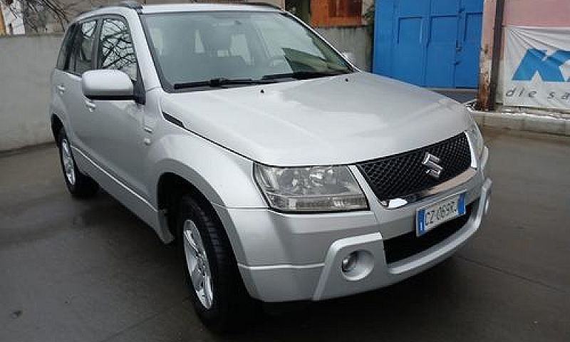 Suzuki Grand Vitara ...