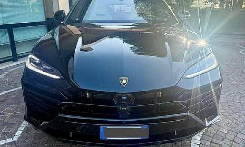 Lamborghini Urus Uru...