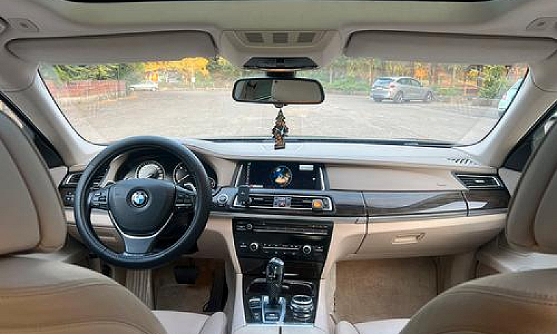 Bmw Serie 730...