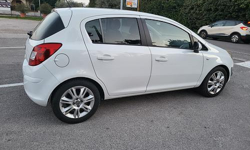 Opel Corsa...