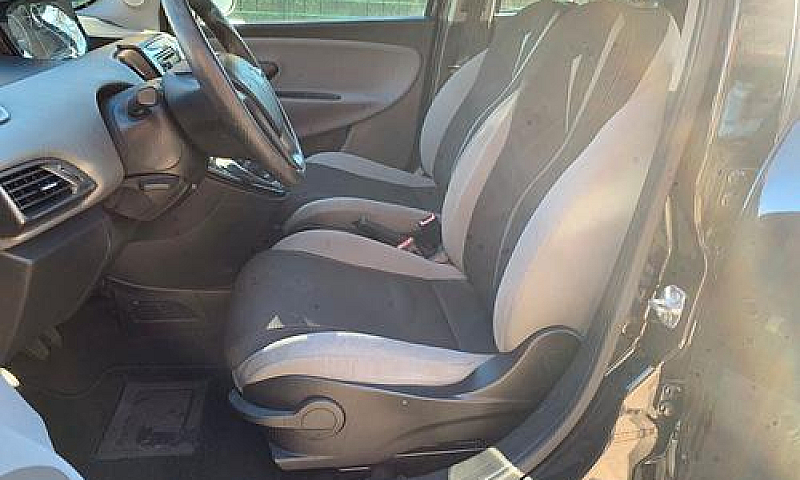 Lancia Ypsilon 1.2 N...
