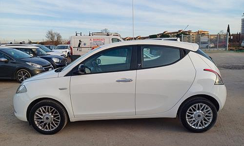 Lancia Ypsilon Fine ...