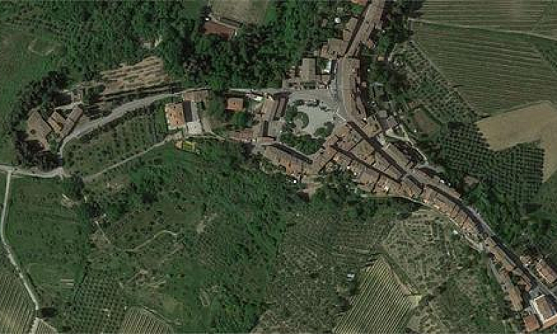 Appartamento A Certa...