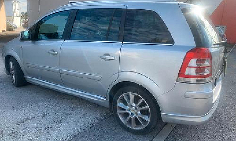 Opel Zafira 1.7 Cdti...