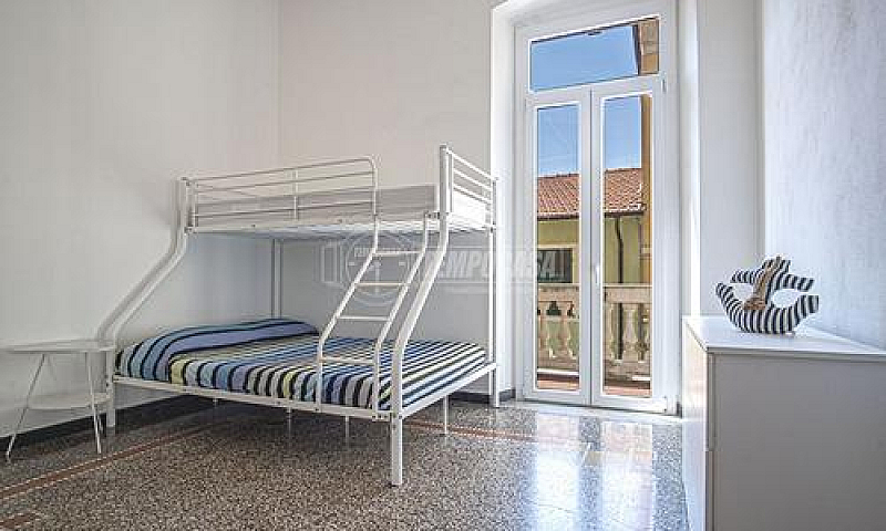 4 Locali In Centro L...