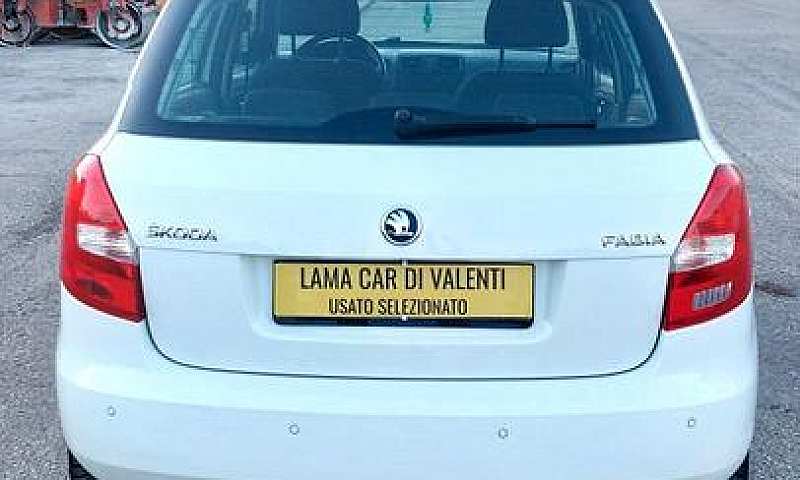 Skoda Fabia 1.2-Unic...