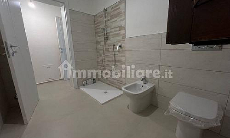 Porzione Di Casa Con...