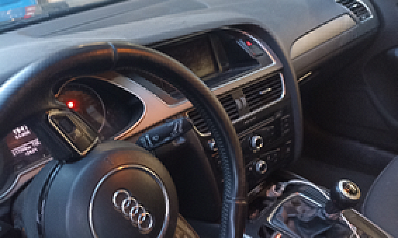 Audi A4 Advance 177 ...