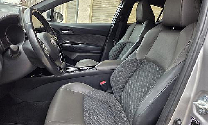 Toyota C-Hr 1.8 Hybr...