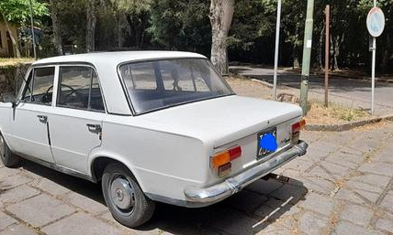 Fiat 124 Berlina - 1...