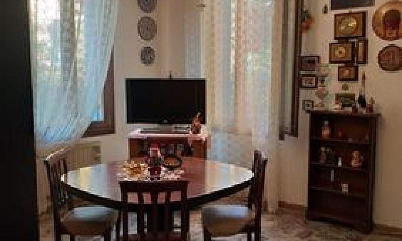 Privato Vende...