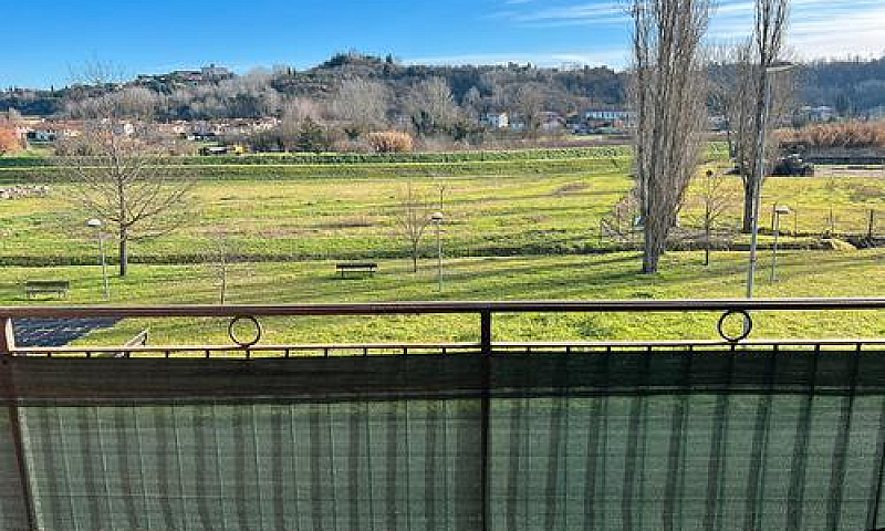 Appartamento Con Gar...