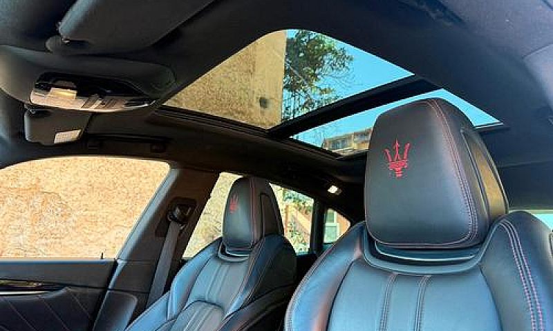 Maserati Levante V6 ...