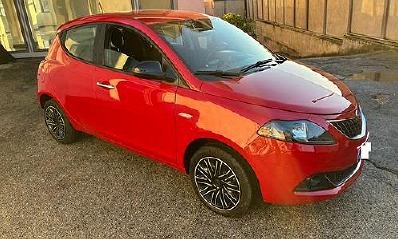 Lancia Ypsilon 1.0 F...