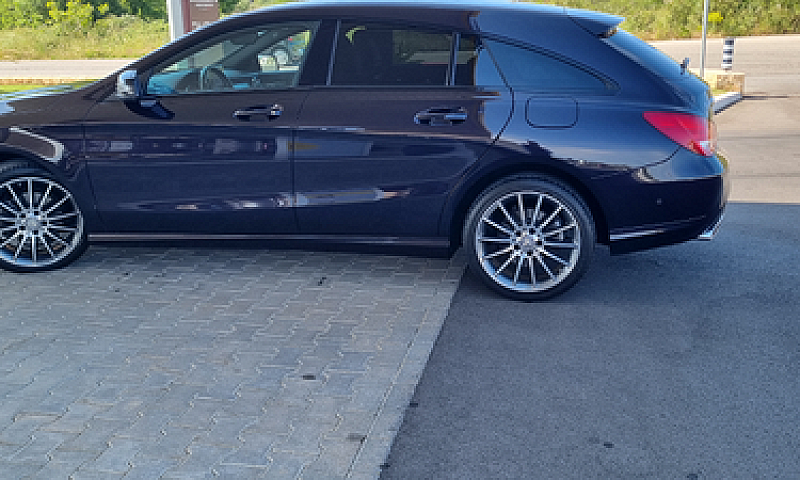 Mercedes Cla...