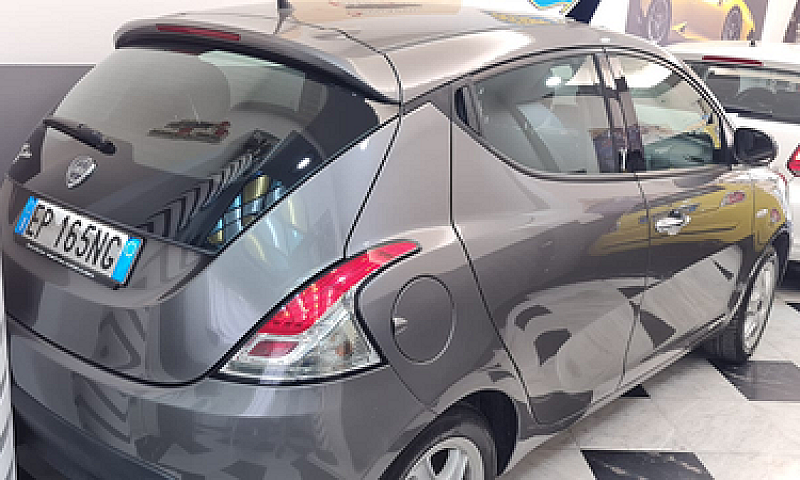Lancia Ypsilon Anno,...
