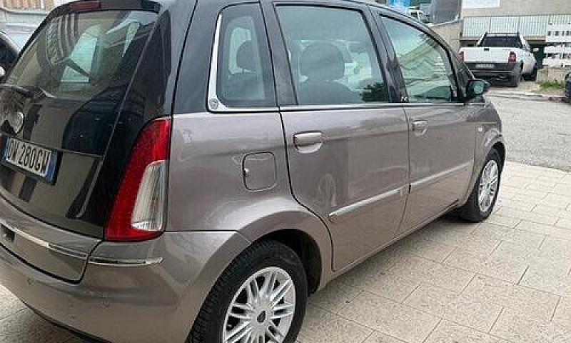 Lancia Musa 1.3 Mjt ...