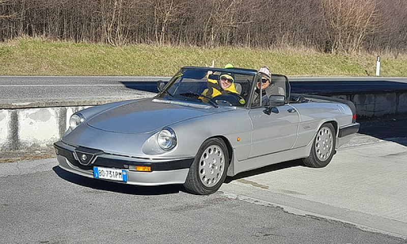 Alfa Romeo Duetto 20...