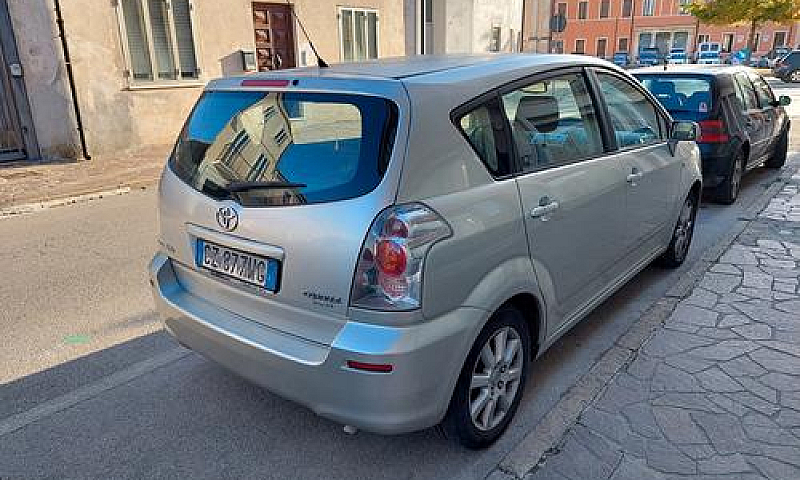 Toyota Corolla Verso...
