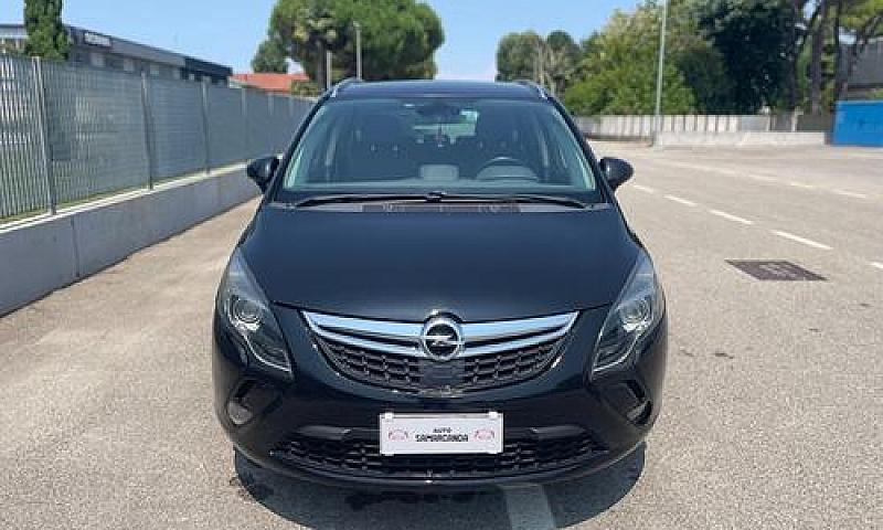 Opel Zafira 2.0 Cdti...
