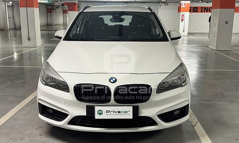 Bmw 216D Active Tour...