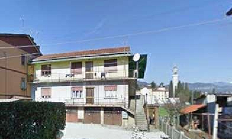 Appartamento A Chiam...