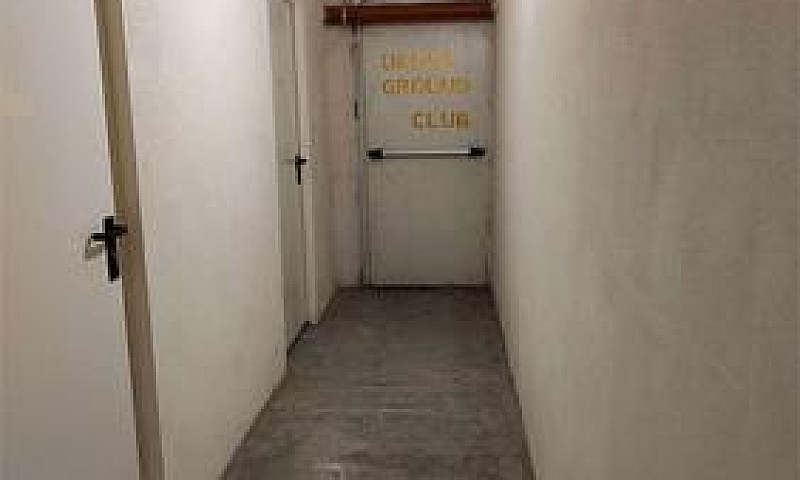 Cantina Con Serranda...