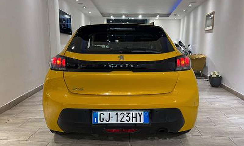 Peugeot 208 Puretech...