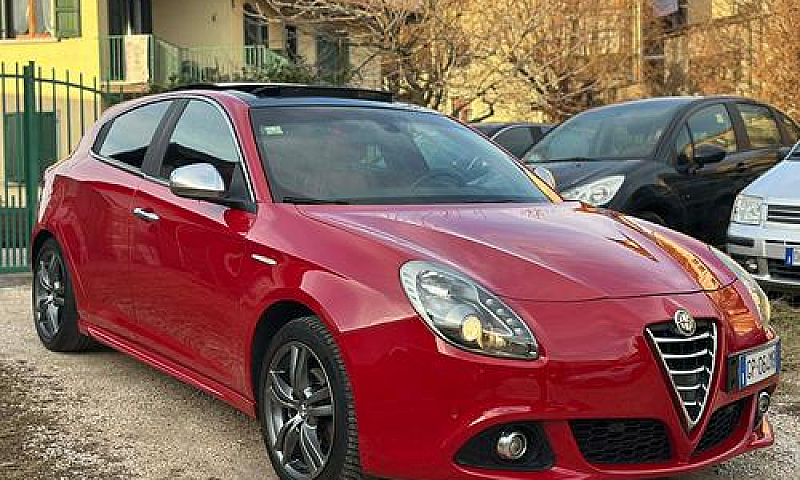 Alfa Romeo Giulietta...