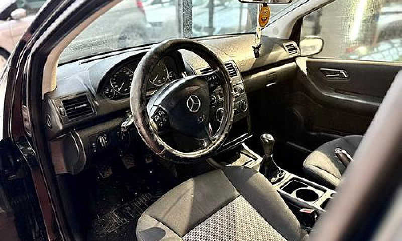 Mercedes-Benz A 180 ...