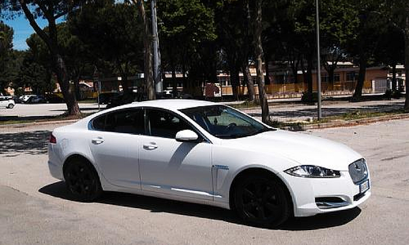 Jaguar Xf 2.2 Cdi Fu...