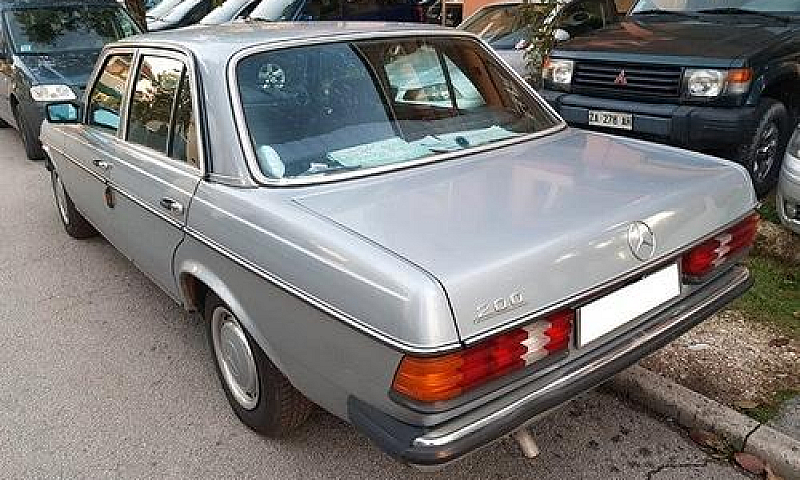 Mercedes Tre Volumi ...