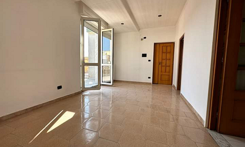 Appartamento 95Mq 4P...