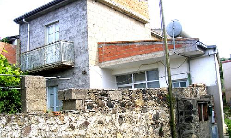 Casa Da Ristrutturar...