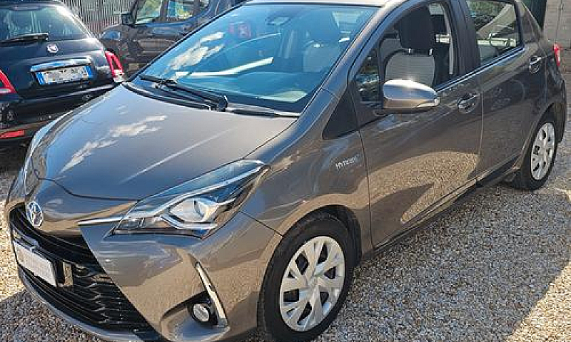 Toyota Yaris 1.5 Hyb...