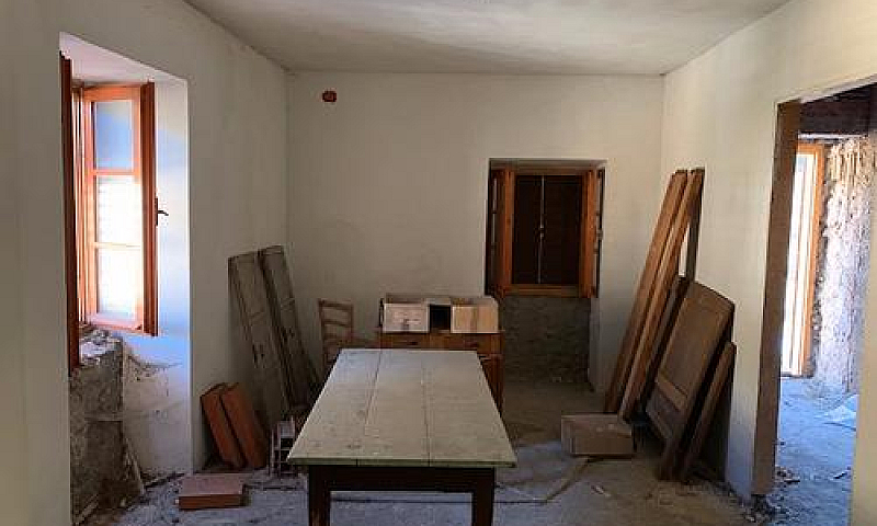 Porzione Casa Parzia...