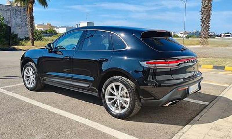 Porsche Macan 2.0...
