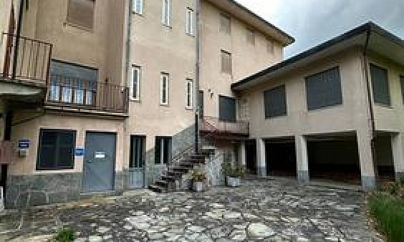 Palazzo / Stabile Di...