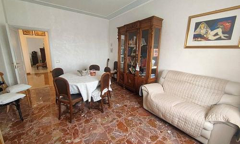 Elegante Appartament...