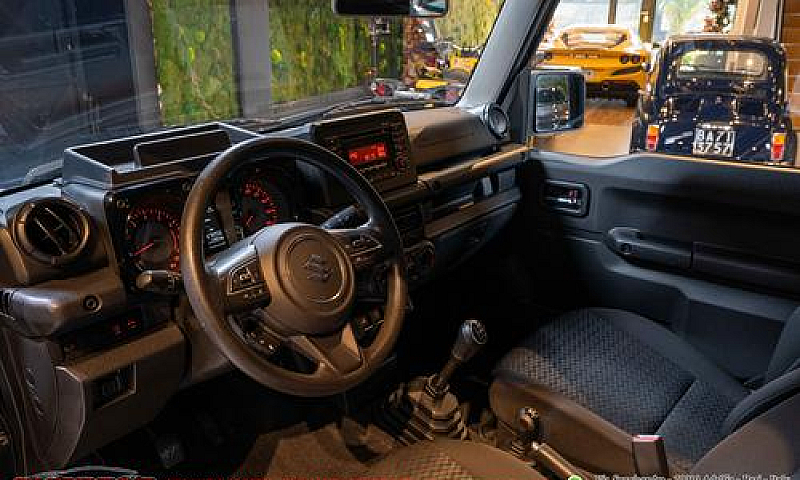 Suzuki Jimny 1.5 5Mt...